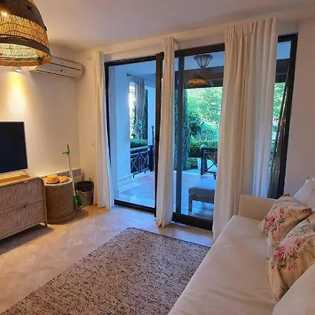 Apartment Oasis Apartment, луксозен в комплекс оазис Lozenets