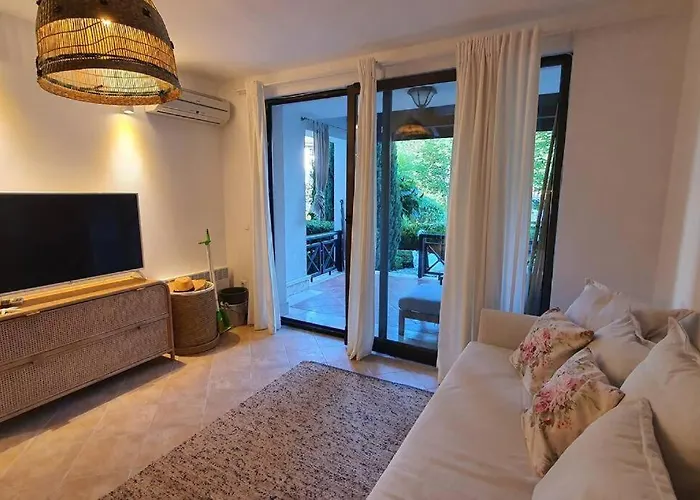דירה Oasis Apartment, луксозен в комплекс оазис לוזנטס