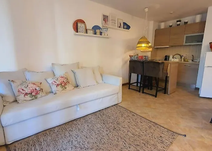Oasis Apartment, луксозен в комплекс оазис דירה *