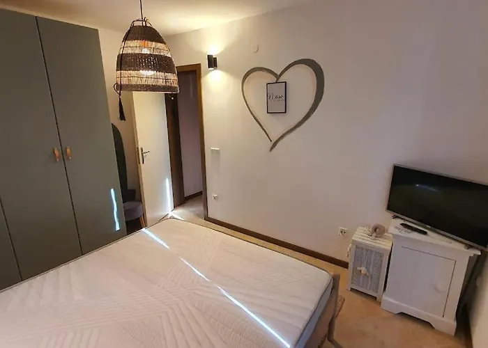 Oasis Apartment, луксозен в комплекс оазис *