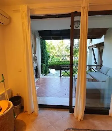 Oasis Apartment, луксозен в комплекс оазис Lozenets