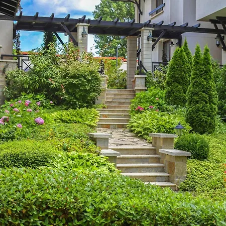 Oasis Apartment, луксозен в комплекс оазис Appartement Lozenets